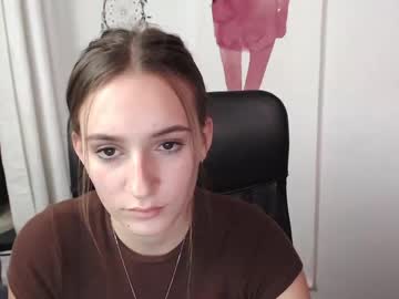 girl Sexy Teen Cam Girls Inserting Dildoes In Their Wet Pussy with lili_petit