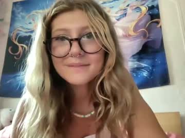 girl Sexy Teen Cam Girls Inserting Dildoes In Their Wet Pussy with princesszelda22