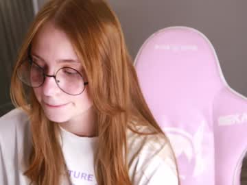 girl Sexy Teen Cam Girls Inserting Dildoes In Their Wet Pussy with edahawks