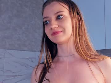 girl Sexy Teen Cam Girls Inserting Dildoes In Their Wet Pussy with gwengrindel