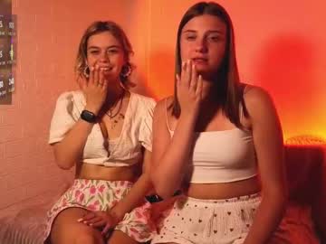 couple Sexy Teen Cam Girls Inserting Dildoes In Their Wet Pussy with lookygood