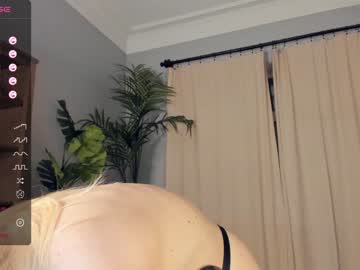 girl Sexy Teen Cam Girls Inserting Dildoes In Their Wet Pussy with goldest_soul