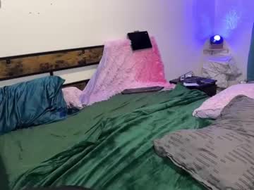 couple Sexy Teen Cam Girls Inserting Dildoes In Their Wet Pussy with luckybaby222