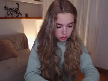 girl Sexy Teen Cam Girls Inserting Dildoes In Their Wet Pussy with little_kittty_