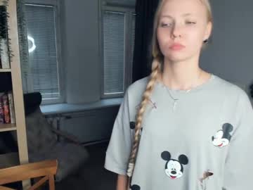 girl Sexy Teen Cam Girls Inserting Dildoes In Their Wet Pussy with rave_the_love