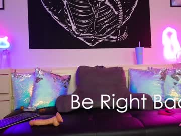 girl
        daphnemadison cam image #1854673