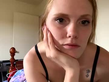 girl Sexy Teen Cam Girls Inserting Dildoes In Their Wet Pussy with holliann0323