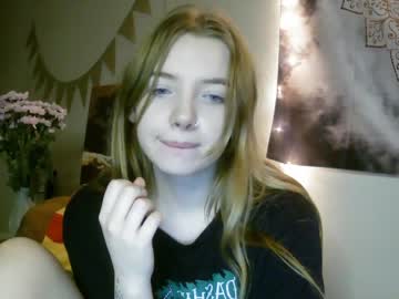 girl Sexy Teen Cam Girls Inserting Dildoes In Their Wet Pussy with lillygoodgirll