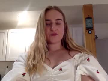 girl Sexy Teen Cam Girls Inserting Dildoes In Their Wet Pussy with daisywave