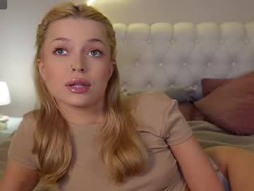 girl Sexy Teen Cam Girls Inserting Dildoes In Their Wet Pussy with kellypeachpie