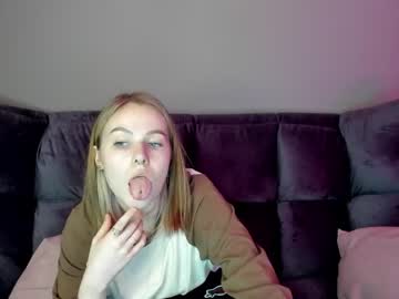 girl Sexy Teen Cam Girls Inserting Dildoes In Their Wet Pussy with eva_simmons
