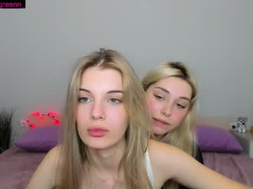 couple Sexy Teen Cam Girls Inserting Dildoes In Their Wet Pussy with chloejjoness