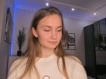 girl Sexy Teen Cam Girls Inserting Dildoes In Their Wet Pussy with joanblacknall