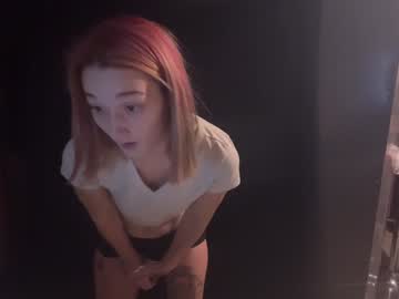 girl Sexy Teen Cam Girls Inserting Dildoes In Their Wet Pussy with macksbaby