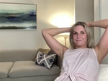 couple Sexy Teen Cam Girls Inserting Dildoes In Their Wet Pussy with graciemae_baexx