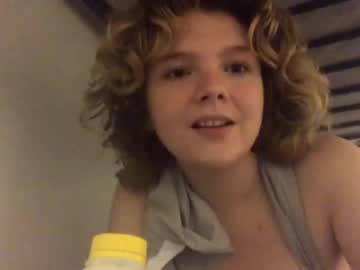 girl Sexy Teen Cam Girls Inserting Dildoes In Their Wet Pussy with islalynn