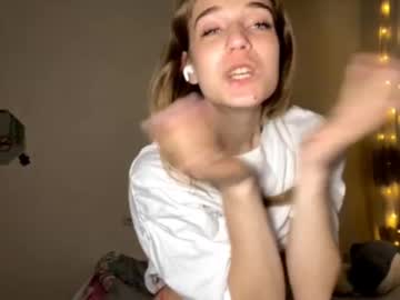 girl Sexy Teen Cam Girls Inserting Dildoes In Their Wet Pussy with gwendolynharkey
