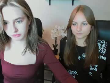 girl Sexy Teen Cam Girls Inserting Dildoes In Their Wet Pussy with jerry_meow