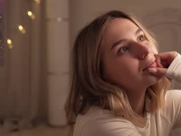 girl Sexy Teen Cam Girls Inserting Dildoes In Their Wet Pussy with aurmur