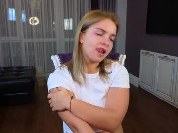 girl Sexy Teen Cam Girls Inserting Dildoes In Their Wet Pussy with hildacordery