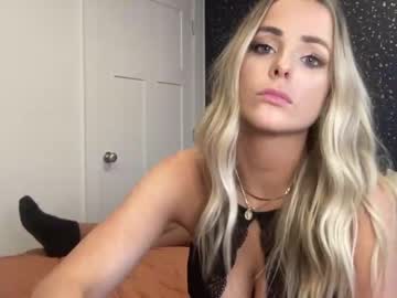 couple Sexy Teen Cam Girls Inserting Dildoes In Their Wet Pussy with haileychaseeee
