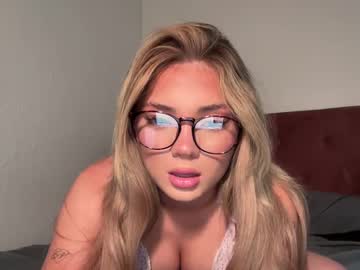 girl
        lolkylie cam image #1861473