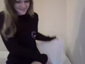 girl Sexy Teen Cam Girls Inserting Dildoes In Their Wet Pussy with unholyxholly