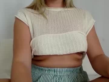 girl Sexy Teen Cam Girls Inserting Dildoes In Their Wet Pussy with innocentblonde789