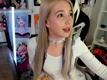 girl Sexy Teen Cam Girls Inserting Dildoes In Their Wet Pussy with evasweetys