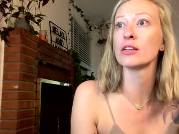 girl Sexy Teen Cam Girls Inserting Dildoes In Their Wet Pussy with enterelectra