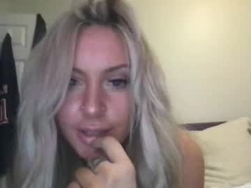 girl Sexy Teen Cam Girls Inserting Dildoes In Their Wet Pussy with feexxxx
