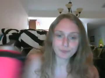 girl Sexy Teen Cam Girls Inserting Dildoes In Their Wet Pussy with prettytragic