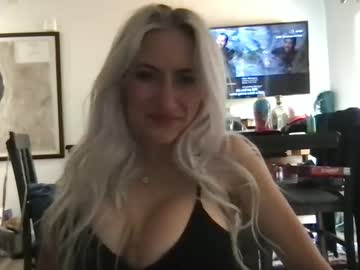 girl Sexy Teen Cam Girls Inserting Dildoes In Their Wet Pussy with kinziemcbride