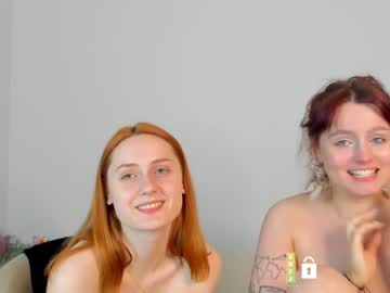 couple Sexy Teen Cam Girls Inserting Dildoes In Their Wet Pussy with evelyn_hey