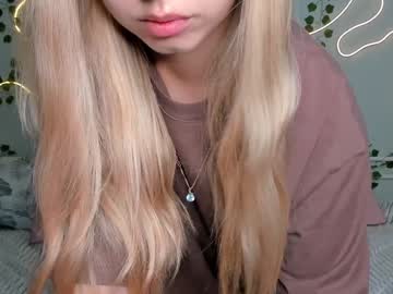 girl Sexy Teen Cam Girls Inserting Dildoes In Their Wet Pussy with melissa_babyss