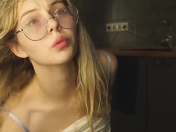 girl Sexy Teen Cam Girls Inserting Dildoes In Their Wet Pussy with ellizabetta